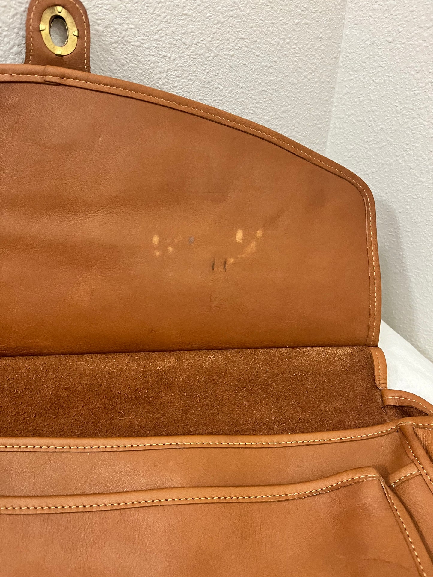Vintage Leather COACH Shoulder Bag